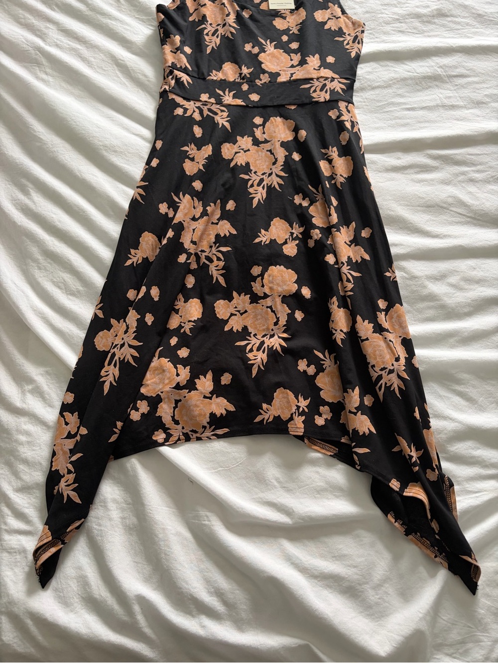 Pact Women’s Black Twilight Floral Fit & Flare Handkerchief Dress Large NWT - Picture 4 of 14